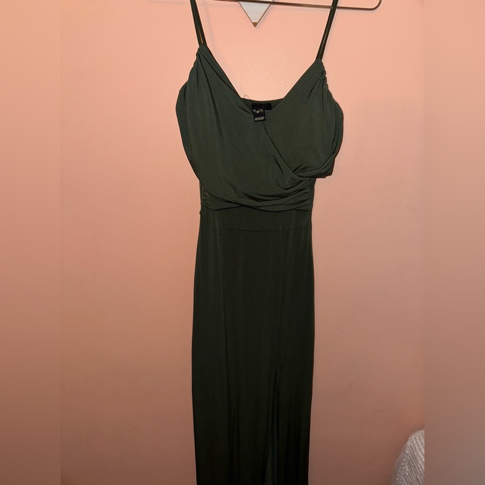 Elegant olive green dress with slit
